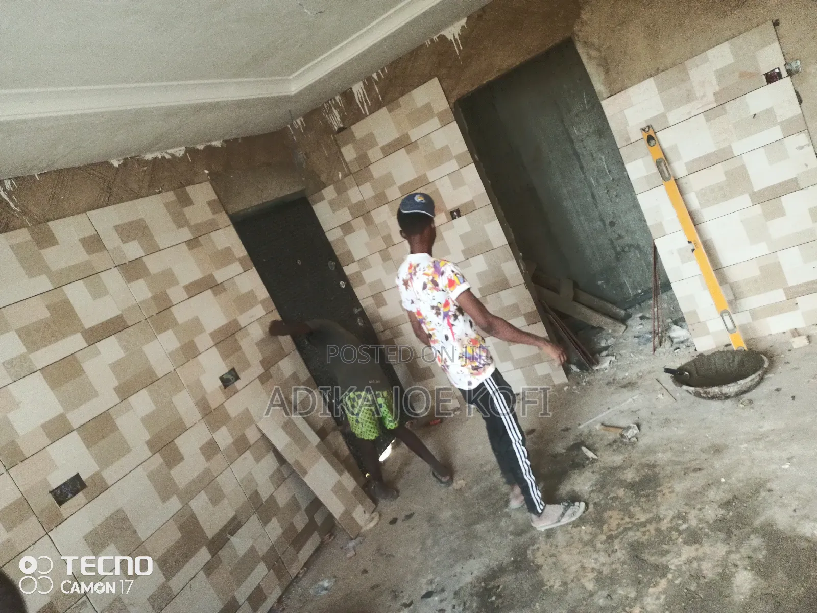 Tiles Workers Decor