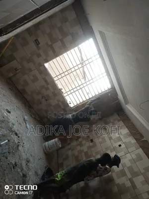 Tiles Workers Decor