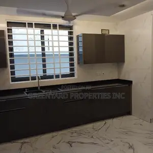 4bdrm Duplex in Ashongman, Ashomang Estate for sale