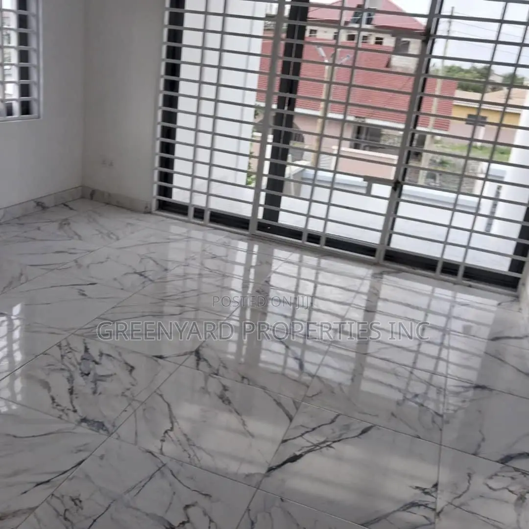 4bdrm Duplex in Ashongman, Ashomang Estate for sale