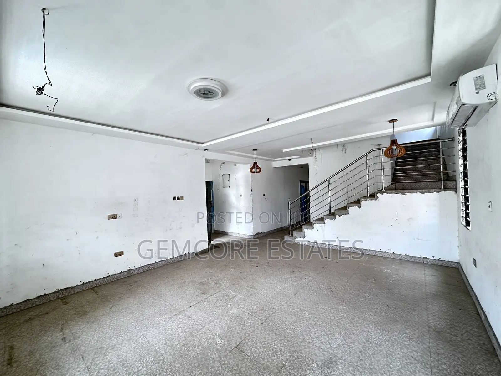 5bdrm House in West Trasacco, Ashaley Botwe for sale