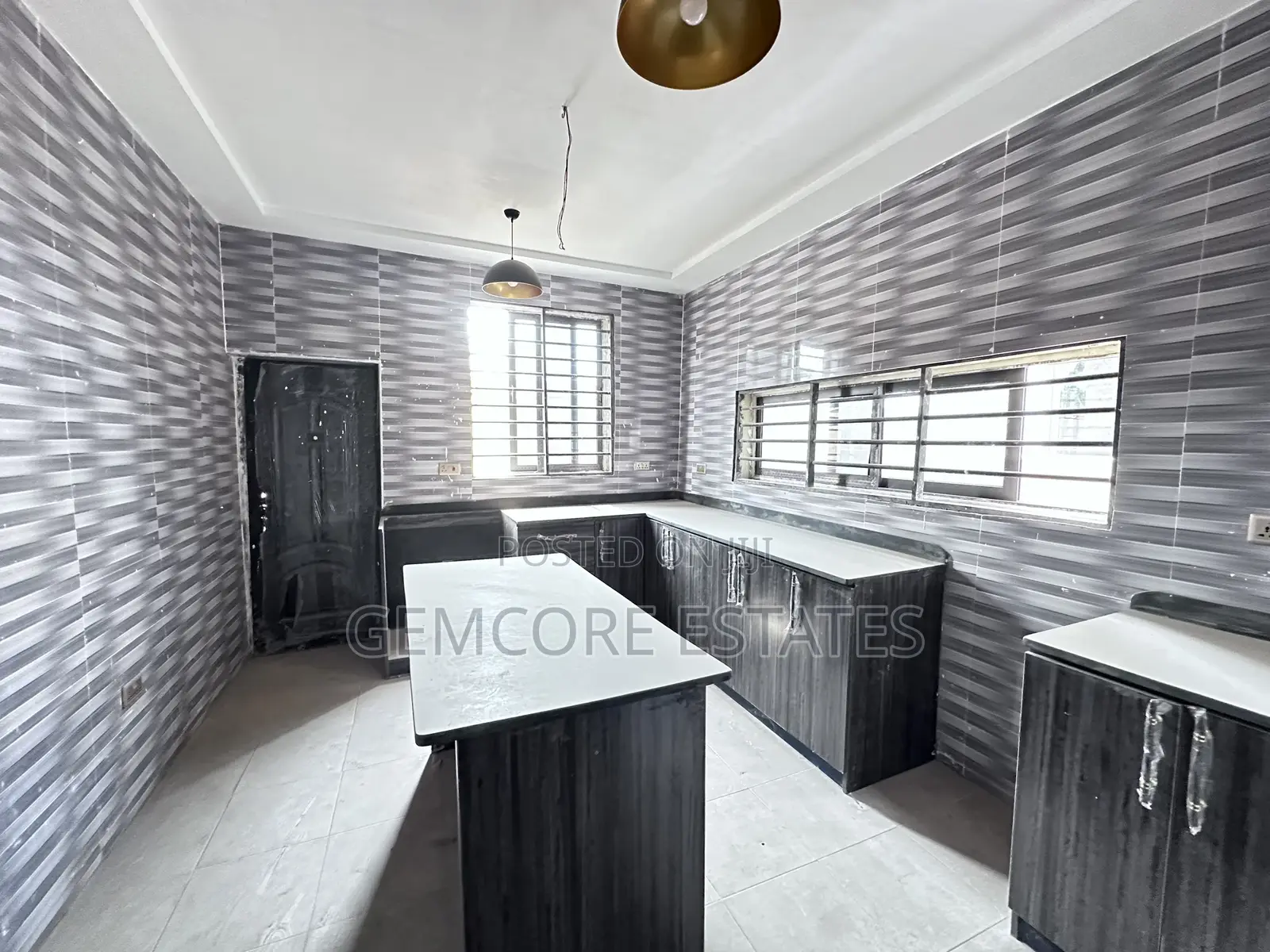 5bdrm House in West Trasacco, Ashaley Botwe for sale