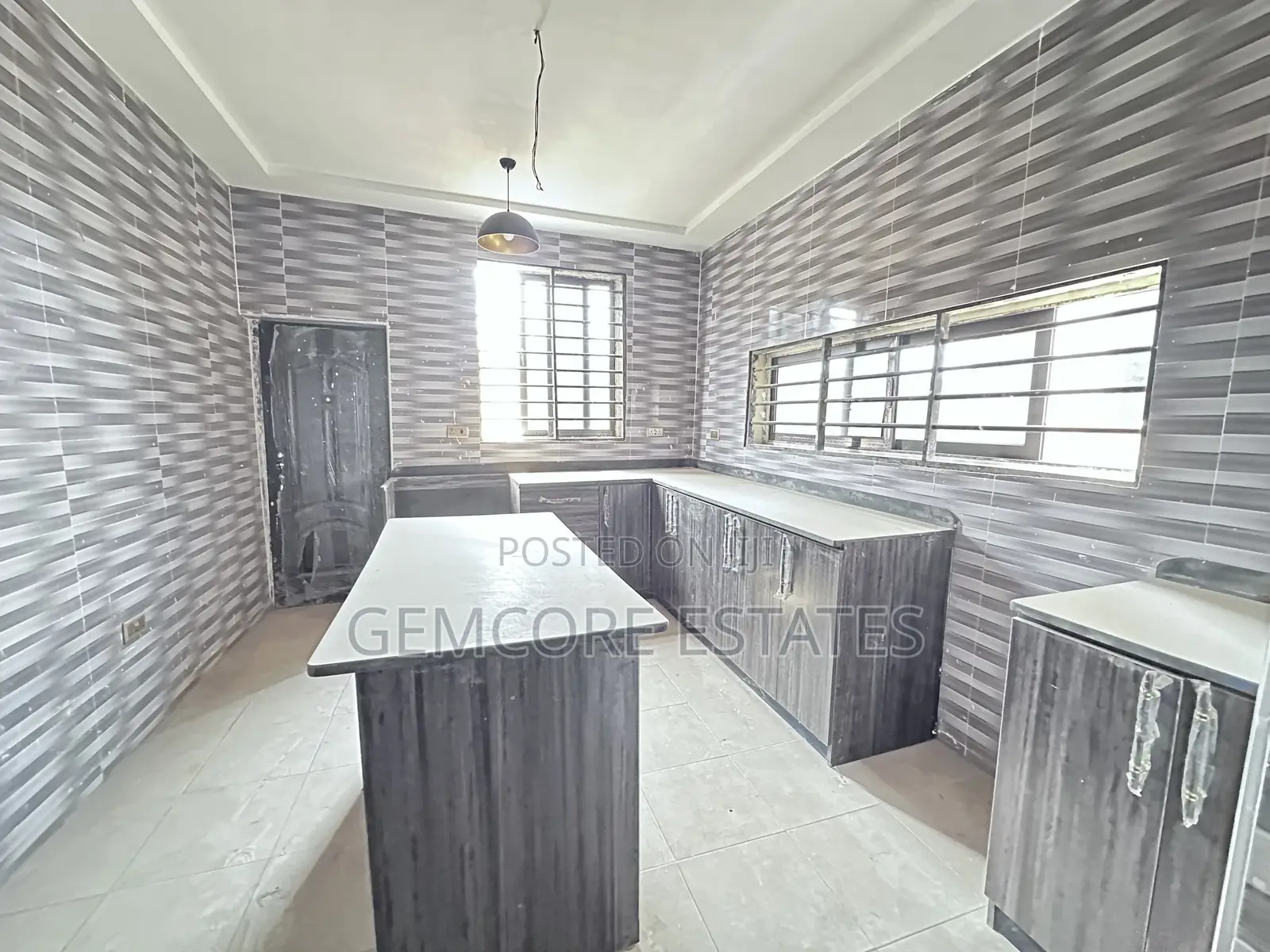 5bdrm House in West Trasacco, Ashaley Botwe for sale