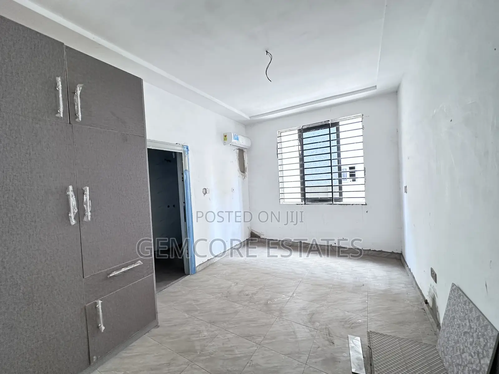 5bdrm House in West Trasacco, Ashaley Botwe for sale