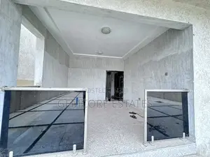 5bdrm House in West Trasacco, Ashaley Botwe for sale