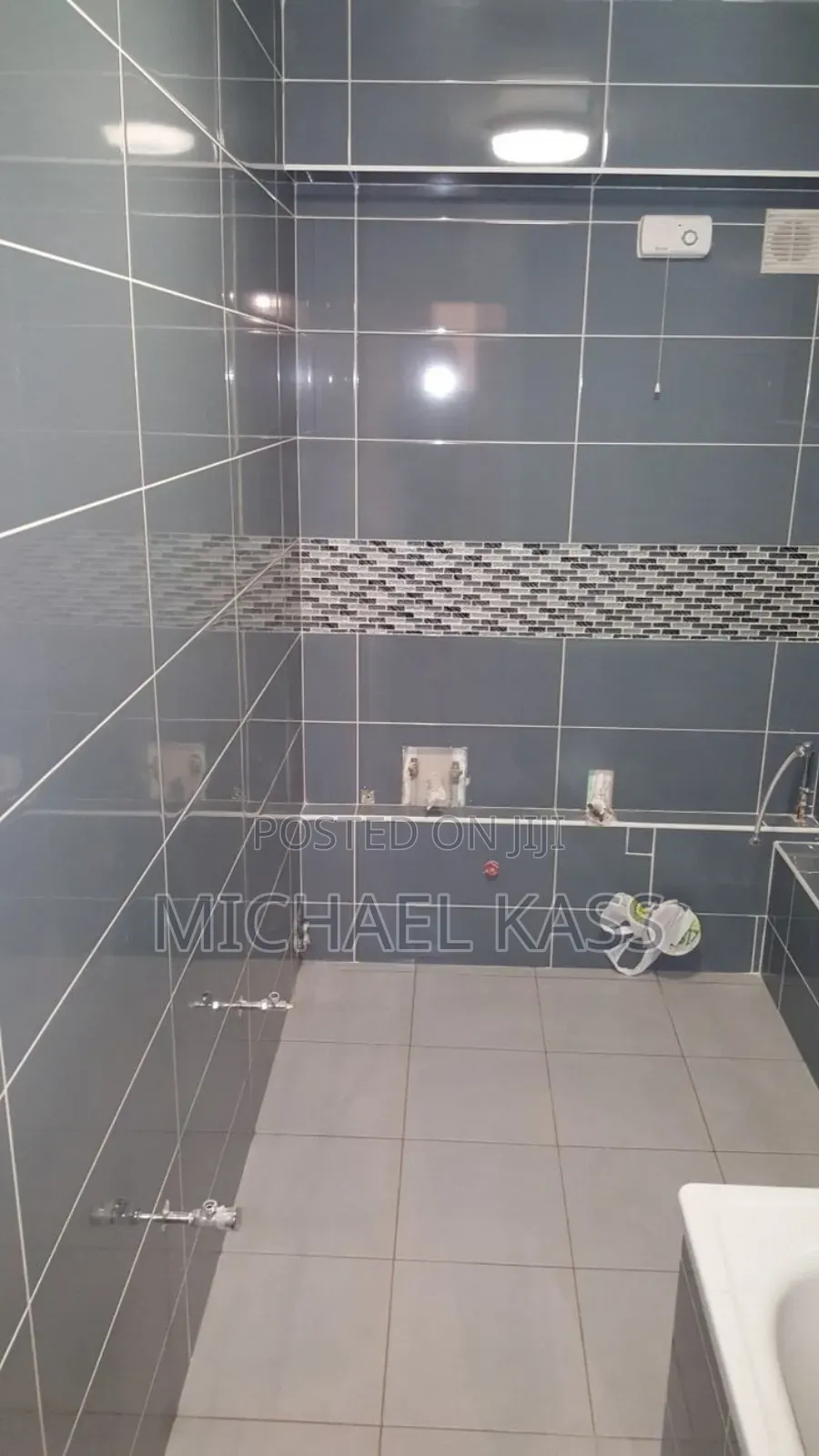 Good Tiling Work All Disings Available