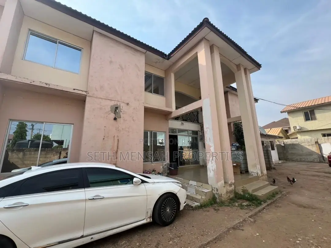 4bdrm House in Skm Property, East Legon for sale