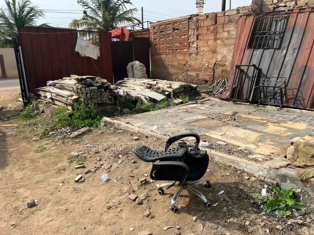80x100 Plot of Land for Sale at East Legon Upsa