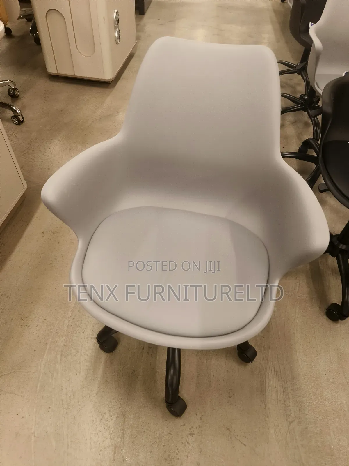 Office Chair (360* Swivel) Gray