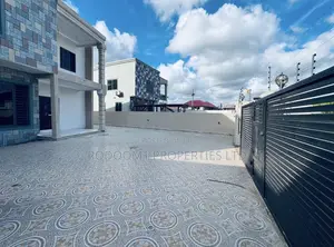 4bdrm House in Lakeside for sale