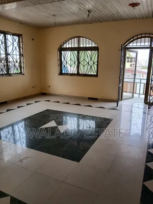 3bdrm Shared Apartment in Walako Estate, Top Base for rent