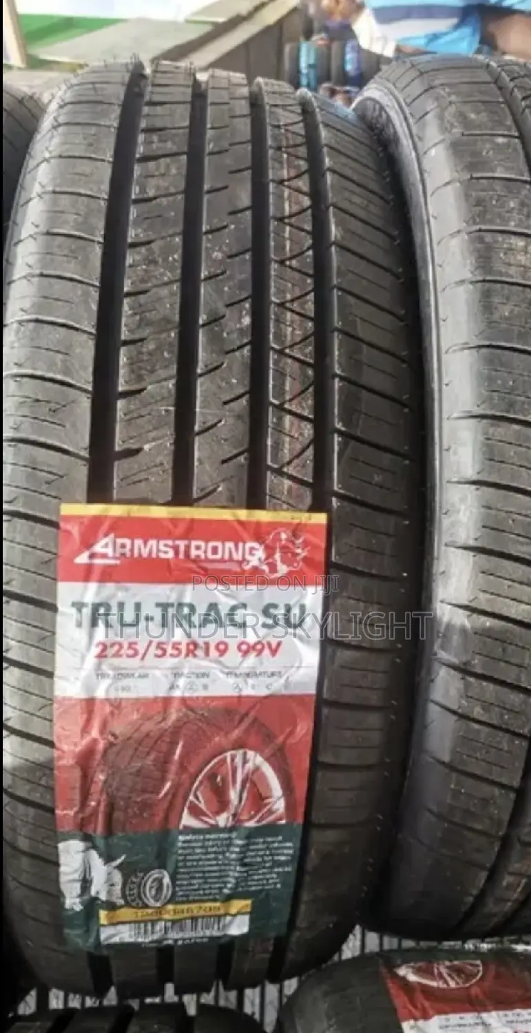 225/55R19 Tire Armstrong Tru-trac SU