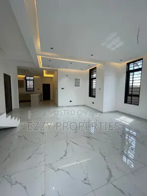 3bdrm Duplex in East Legon Hills for sale
