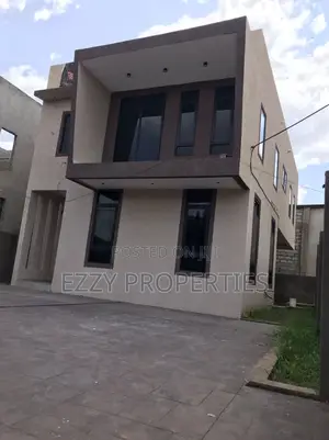3bdrm Duplex in East Legon Hills for sale