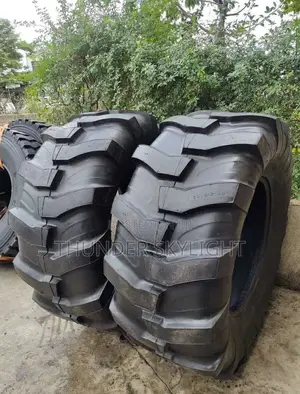 19.5-24 Backhoe Tire Advance 19.5x24 14 PR R4 19.5LR24