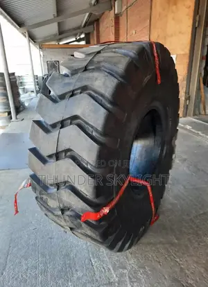 23.5-25 Loader Tire 20pr  Long March S-102

Otr