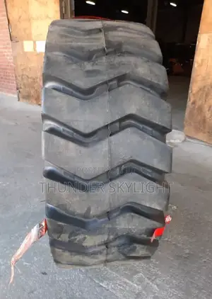 23.5-25 Loader Tire 20pr  Long March S-102

Otr
