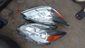 Toyota Prius 2010-2014 Headlight Pair.