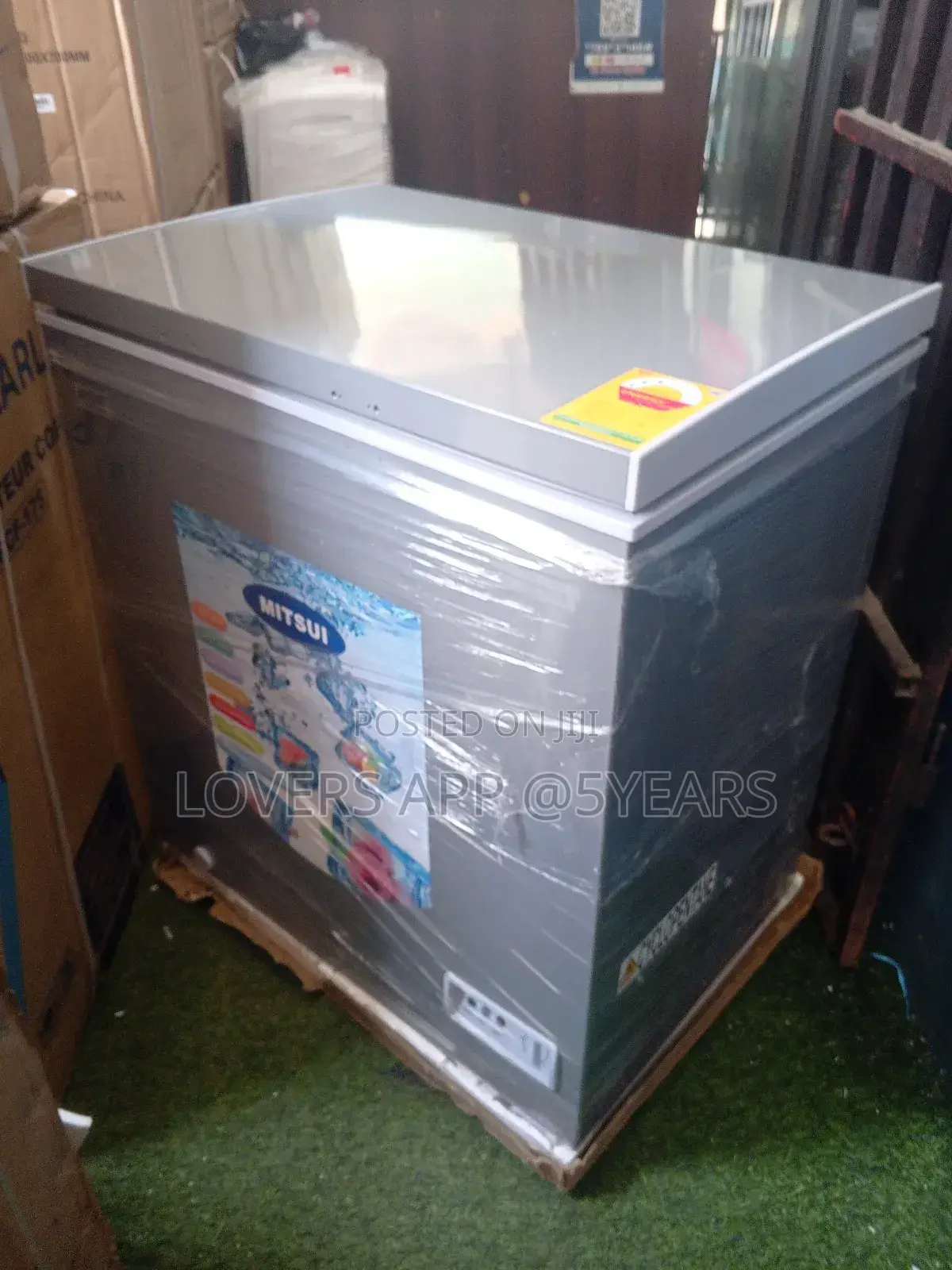Super Quality Mitsui Chest Freezer 140 ME-160B Chest Freezer