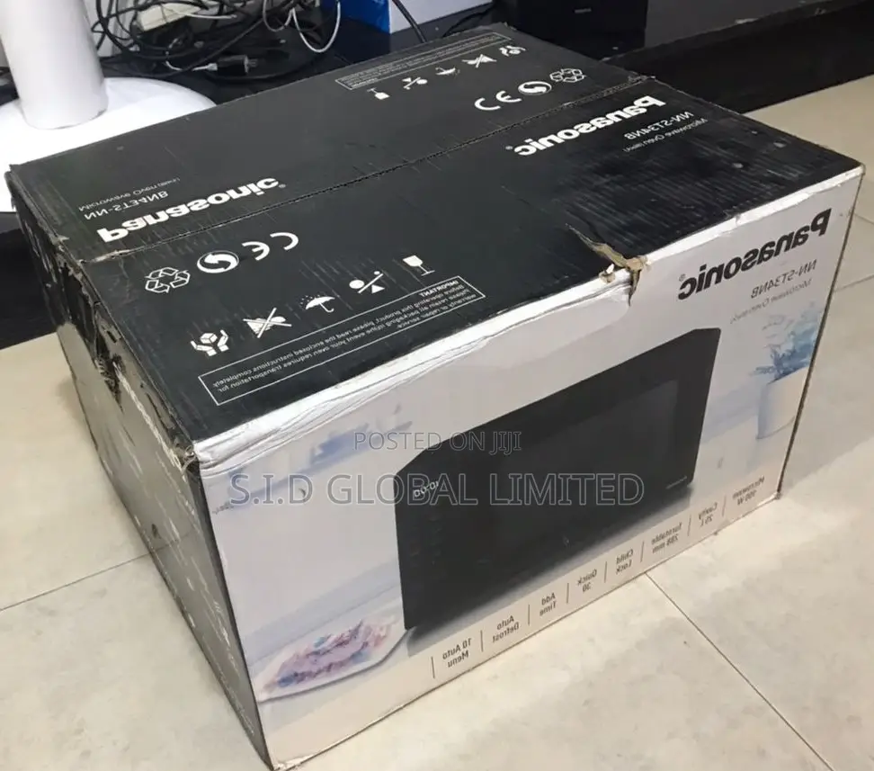 Defrost Panasonic 25L Compact Solo Microwave Oven