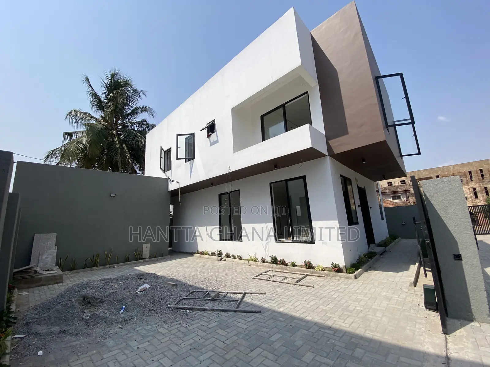 3bdrm House in West Legon, Presby Church Area for sale