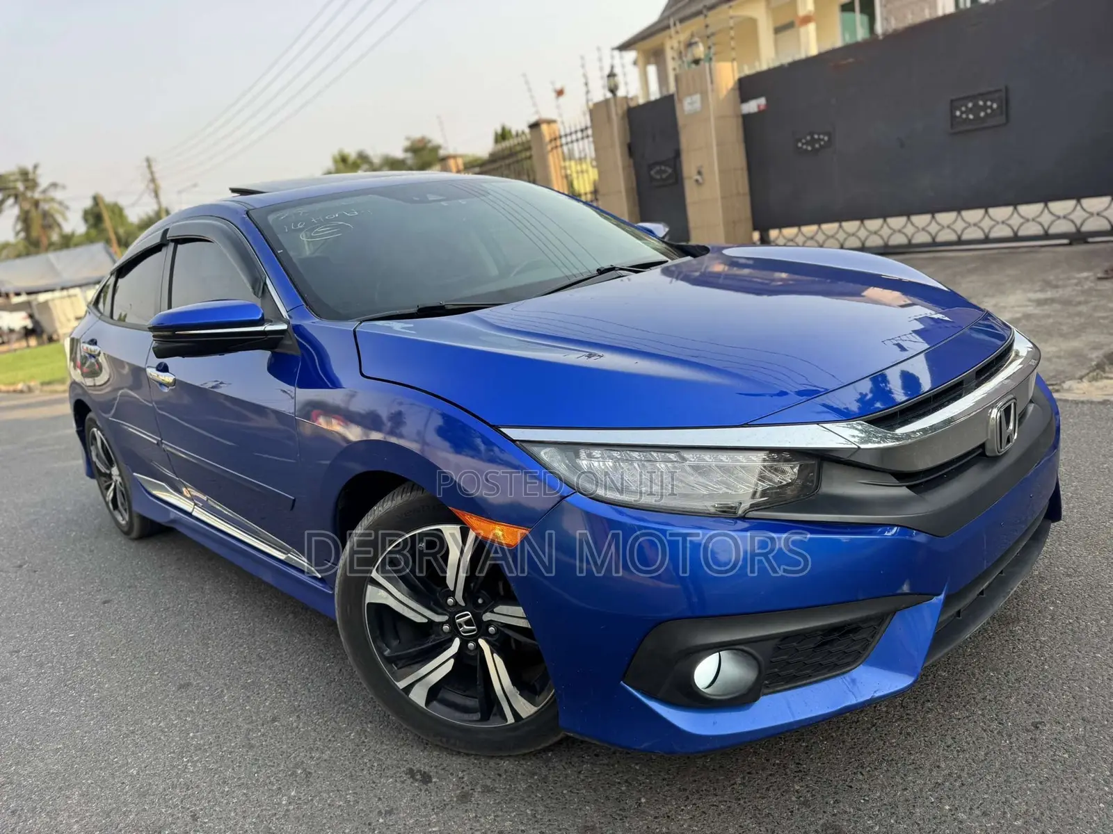 Honda Civic Touring 4dr Sedan (1.5L 4cyl) 2016 Blue