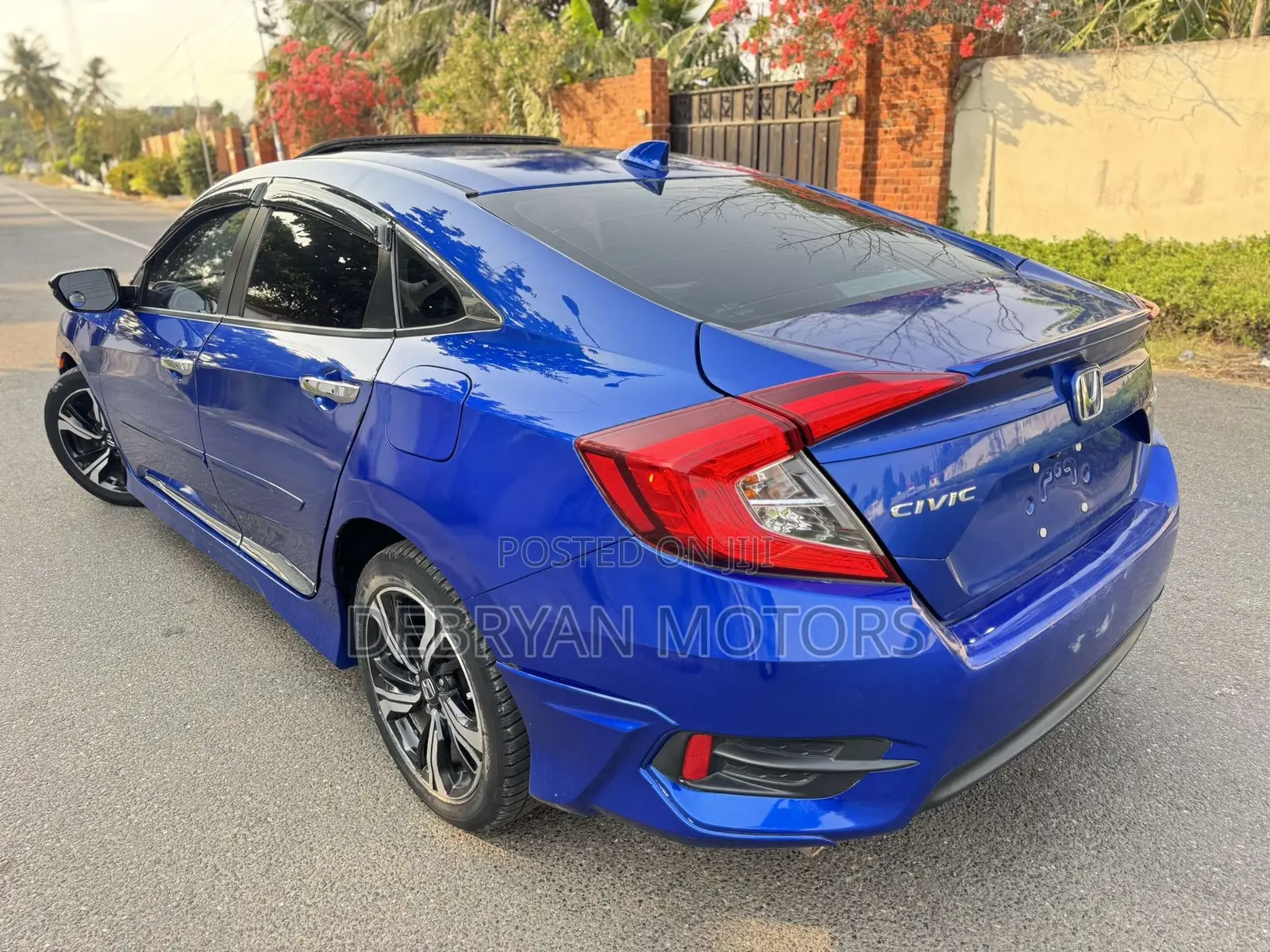 Honda Civic Touring 4dr Sedan (1.5L 4cyl) 2016 Blue