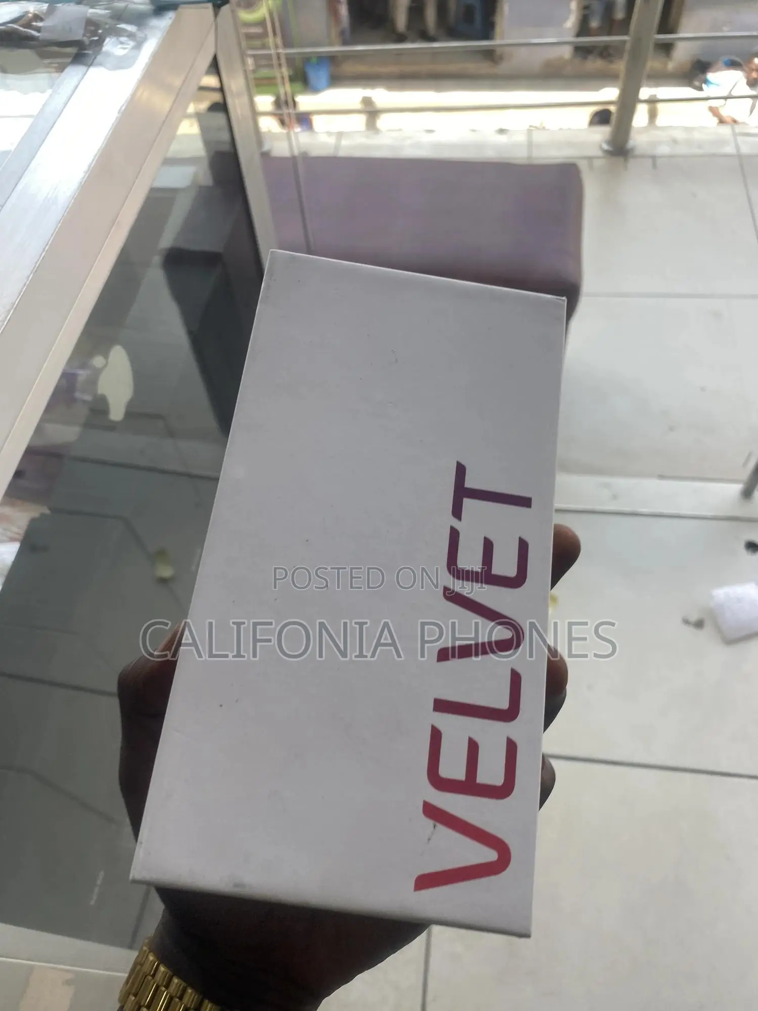 New LG Velvet 128 GB White