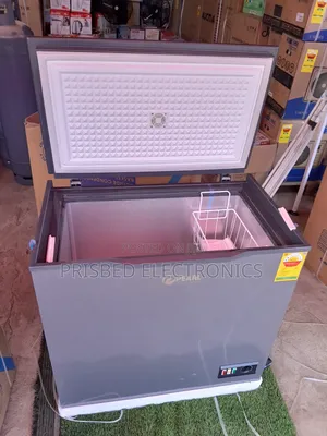 %%Pearl Durable Chest Freezer With Glass Top 188 Lit