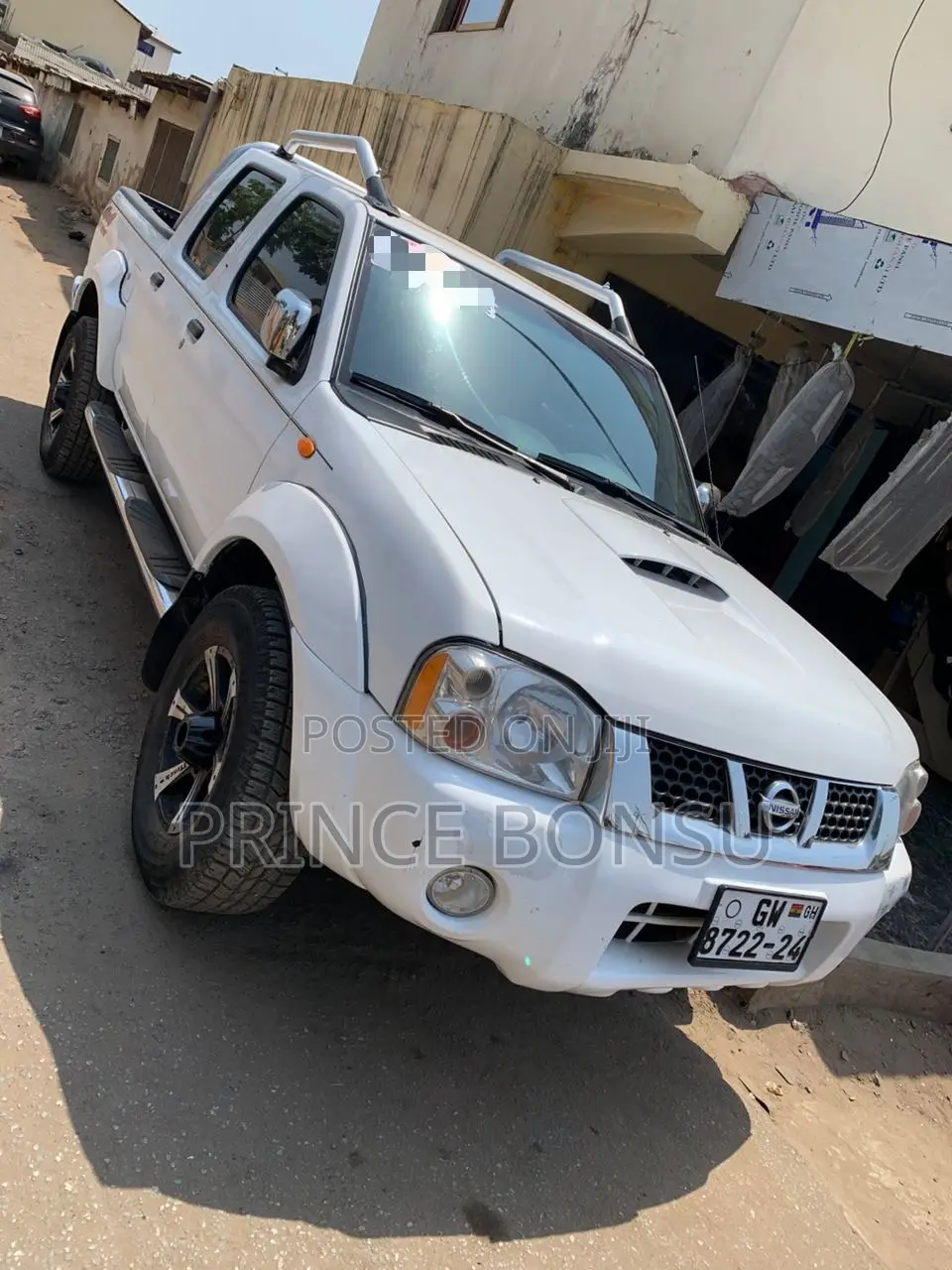 Nissan Hardbody 2016 White