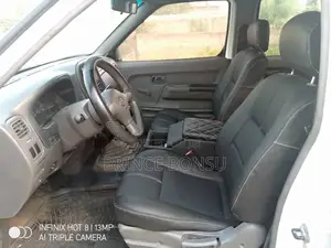 Nissan Hardbody 2016 White