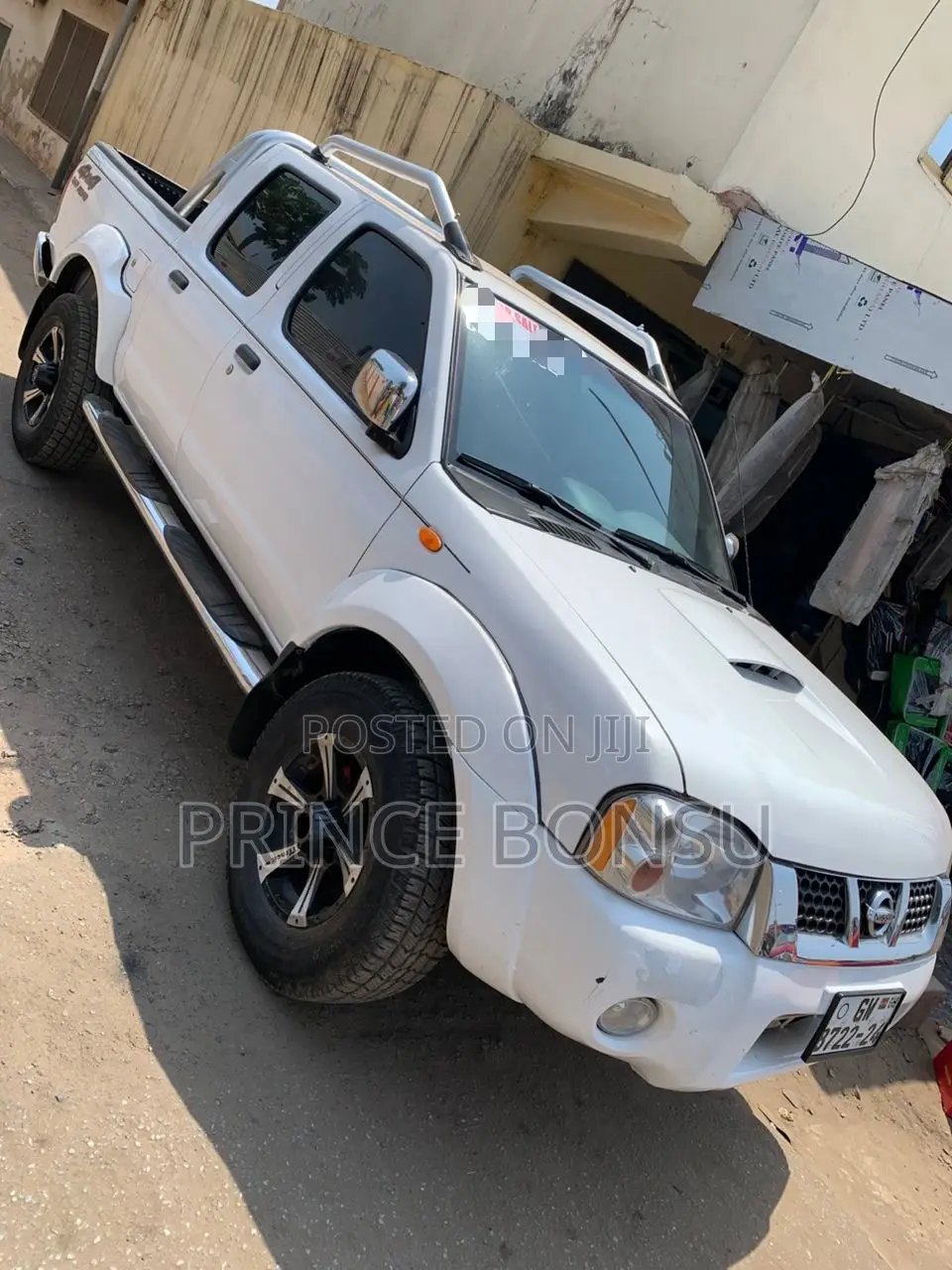 Nissan Hardbody 2016 White