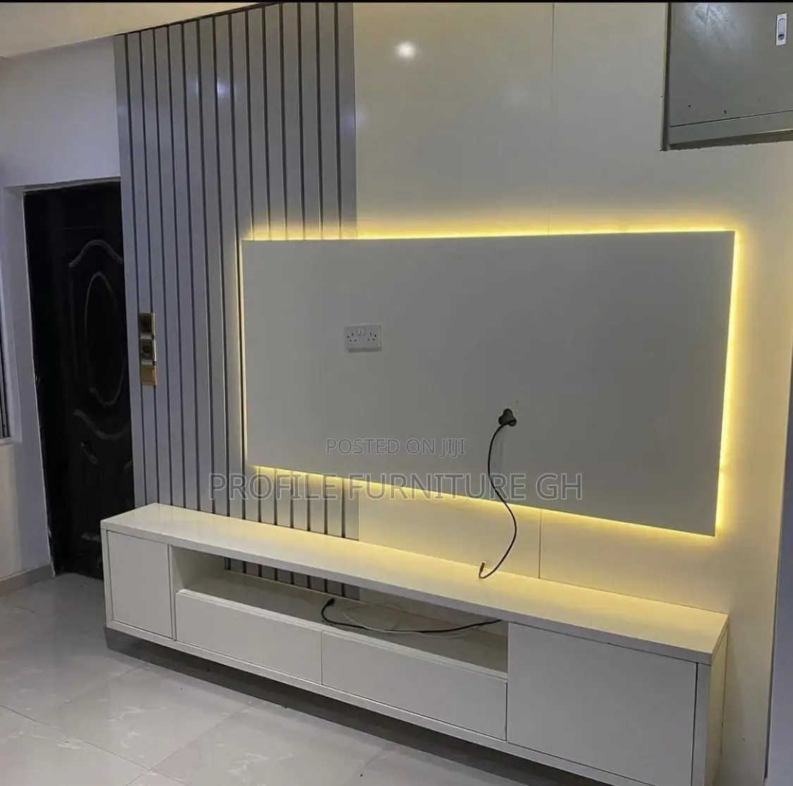 Foreign Wood MBF Console Tv Stand