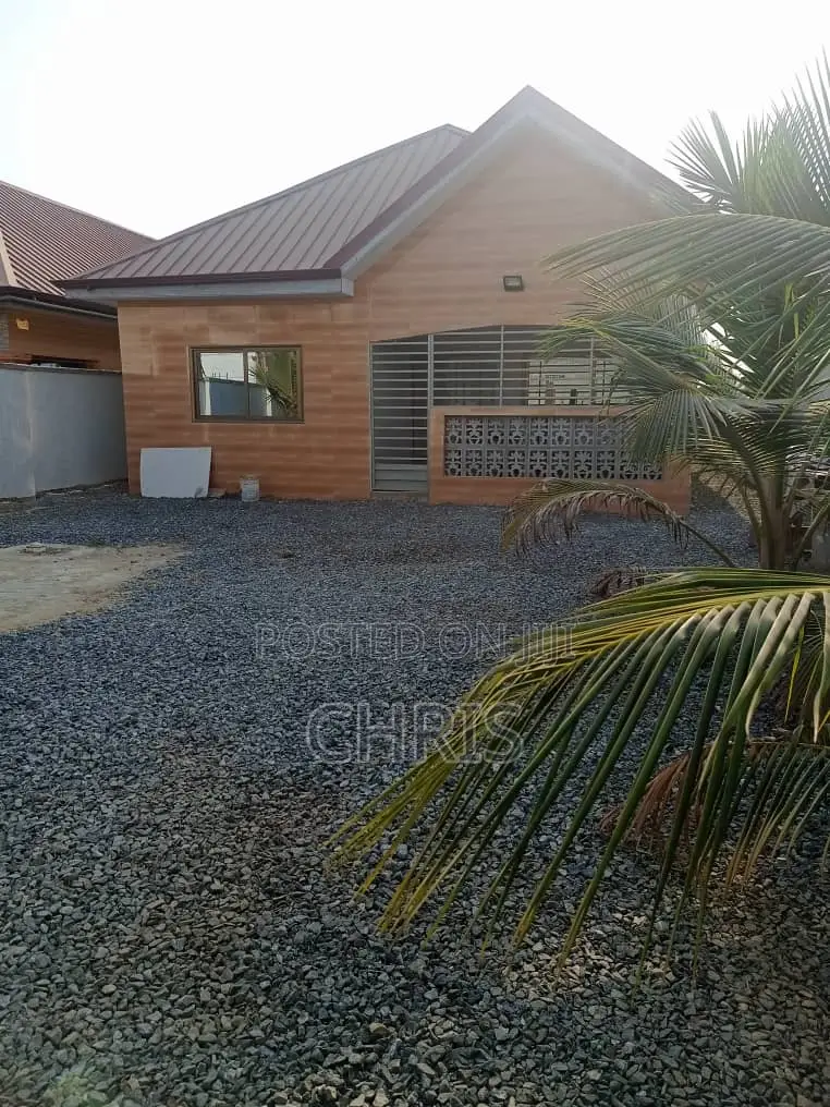 3bdrm House in Berverly Hills, Accra Metropolitan for sale