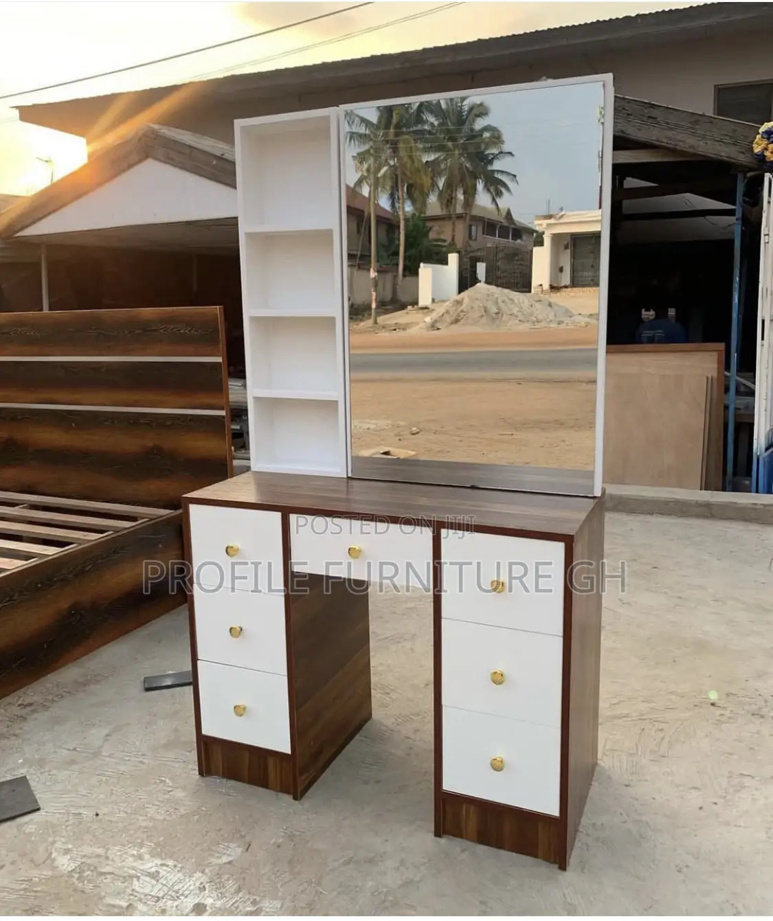Picturesque MBF Dresser