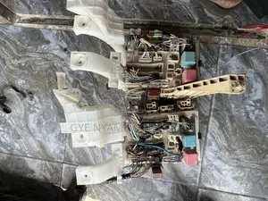 Toyota Yaris //Toyota Vitz Dashboard Fusebox