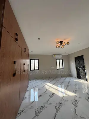 4bdrm Duplex in East Legon Hills for sale