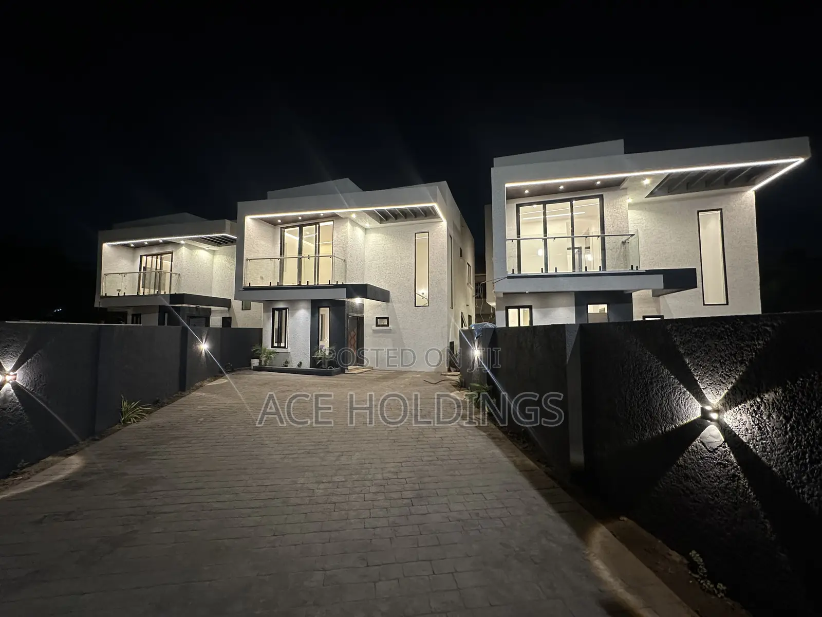 3bdrm House in Nmai Dzorn for sale