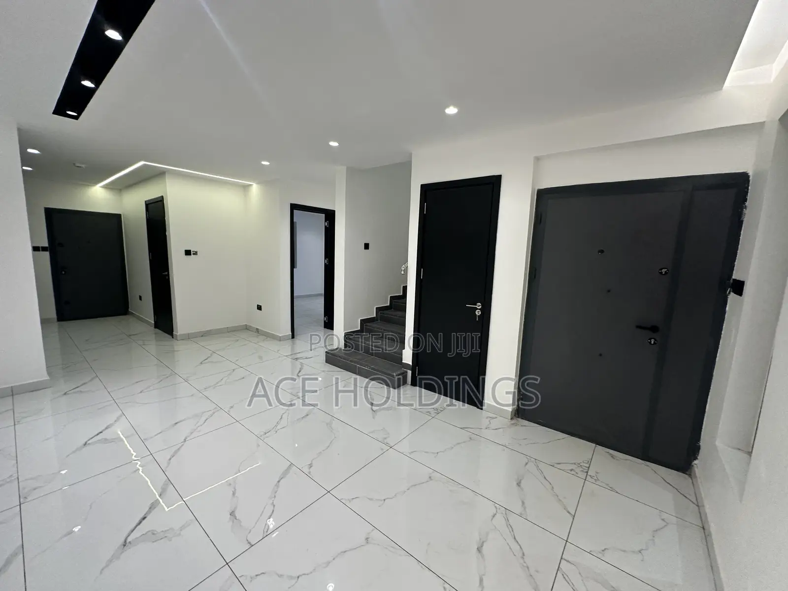 3bdrm House in Nmai Dzorn for sale