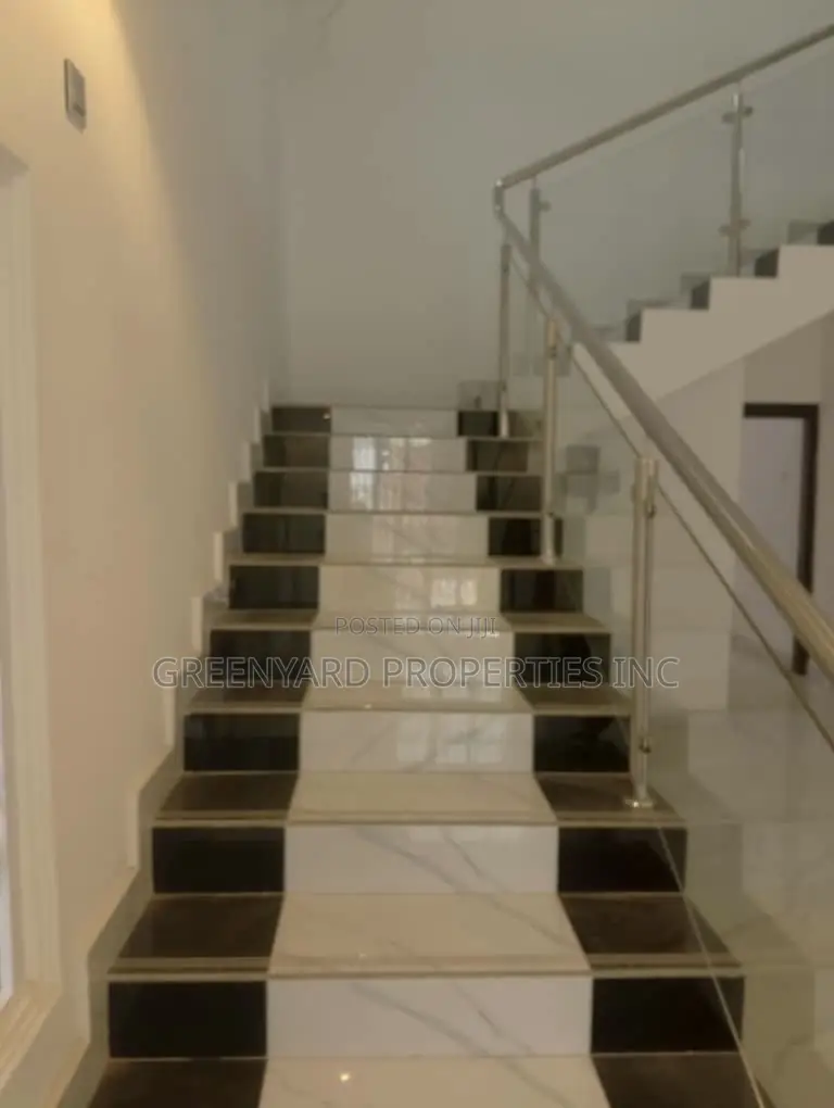 4bdrm Duplex in Achimota Mall for sale