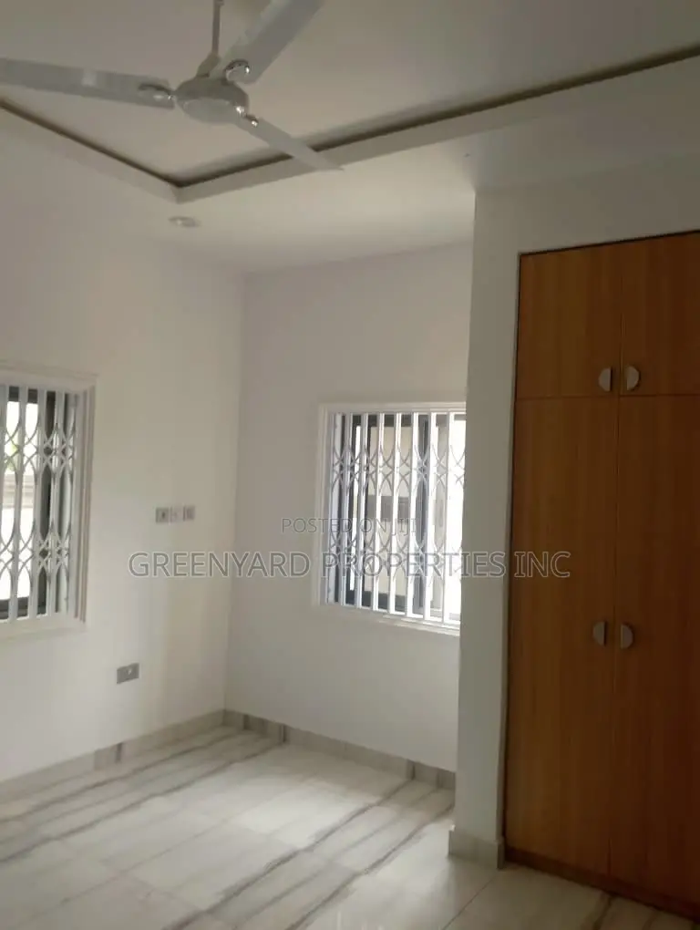 4bdrm Duplex in Achimota Mall for sale