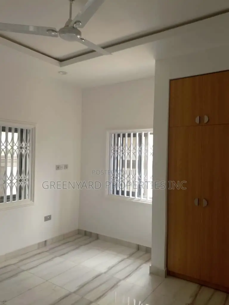4bdrm Duplex in Achimota Mall for sale