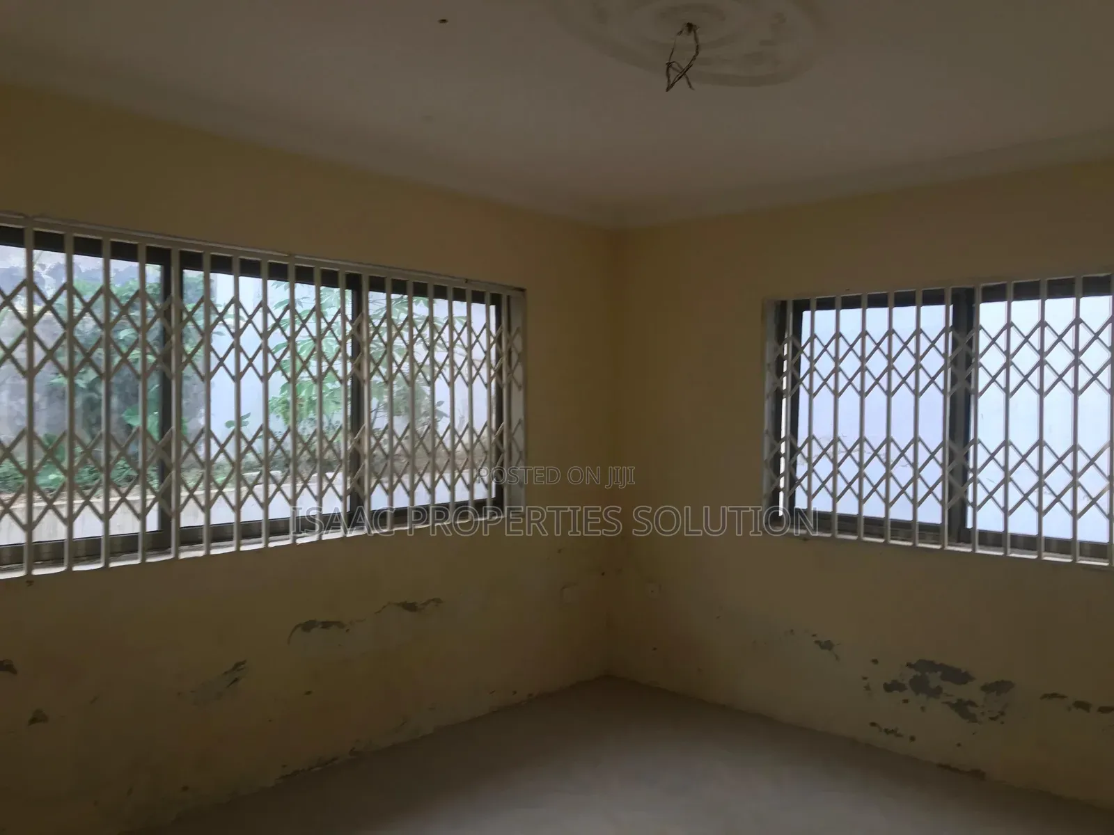 3bdrm Mansion in Isaac Properties, Shama Ahanta East Metropolitan