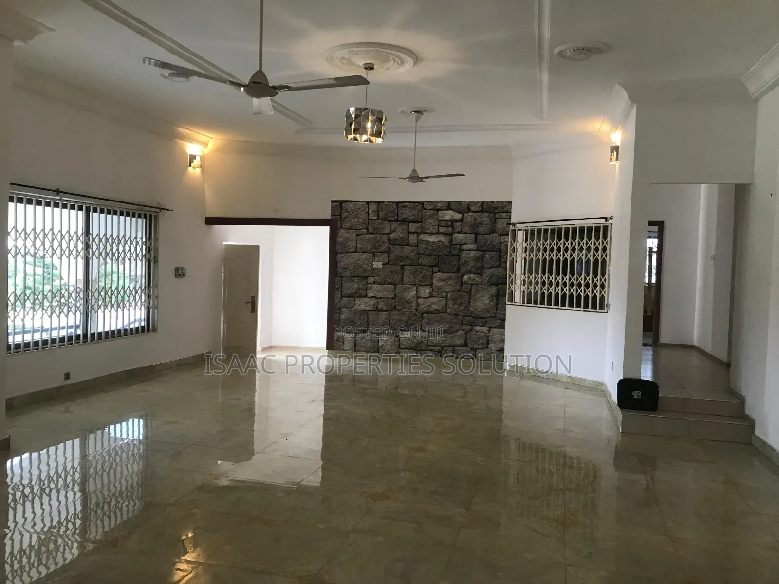 3bdrm Mansion in Isaac Properties, Shama Ahanta East Metropolitan