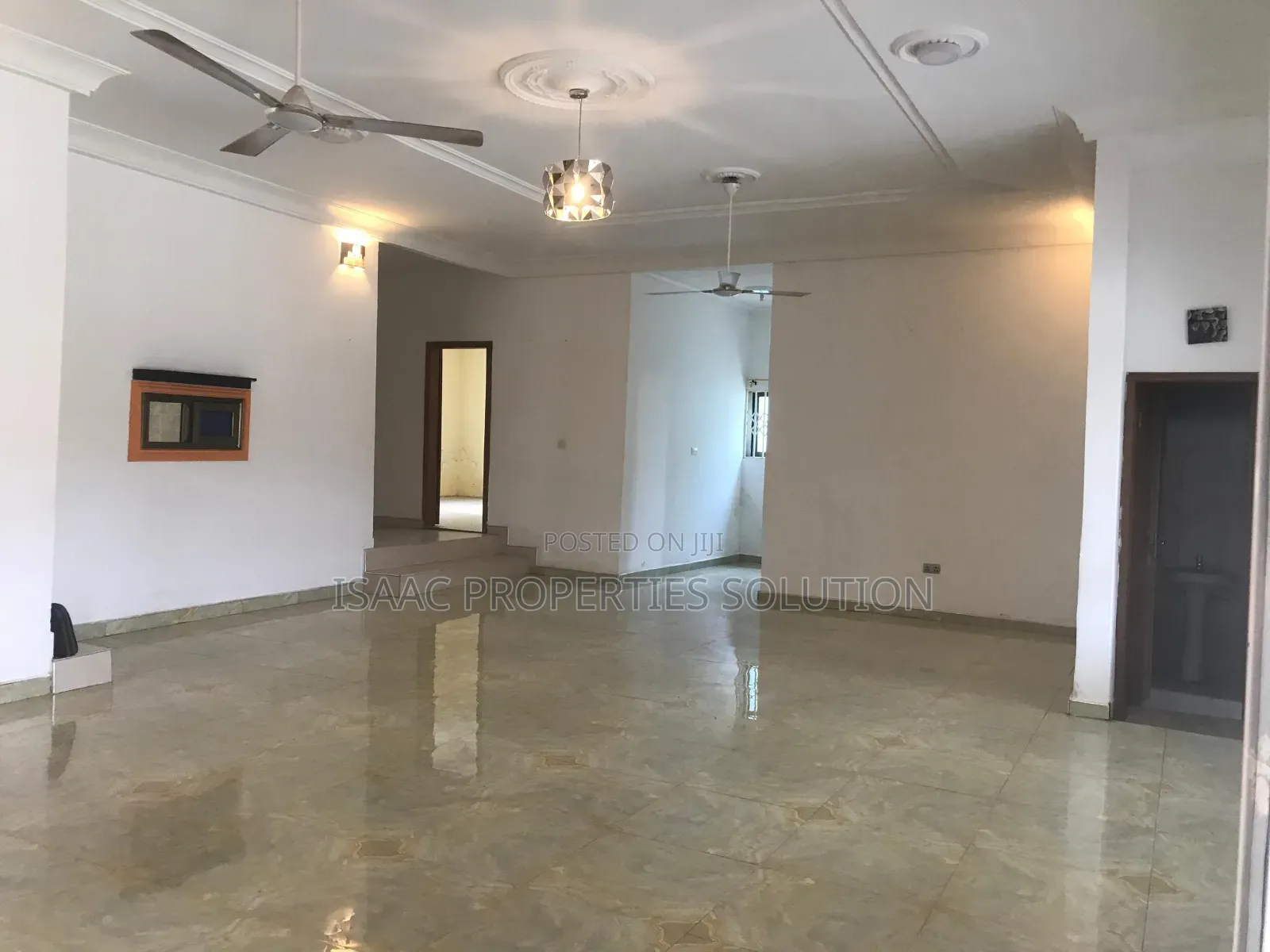 3bdrm Mansion in Isaac Properties, Shama Ahanta East Metropolitan