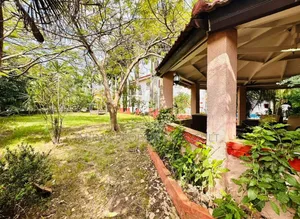 5bdrm Mansion in Trassaco, East Legon for sale