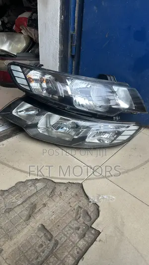 Kia Forte 2010,2011,2012,2013 Headlight