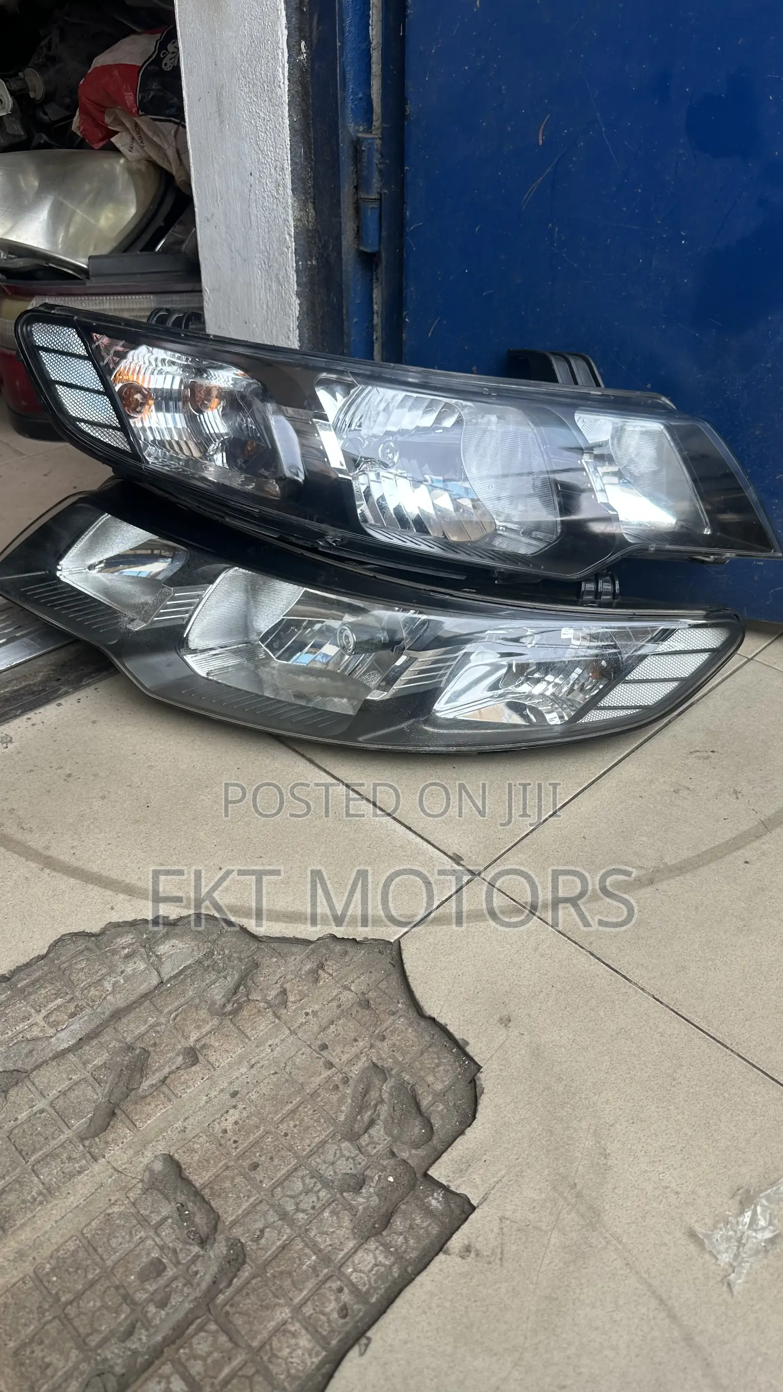 Kia Forte 2010,2011,2012,2013 Headlight