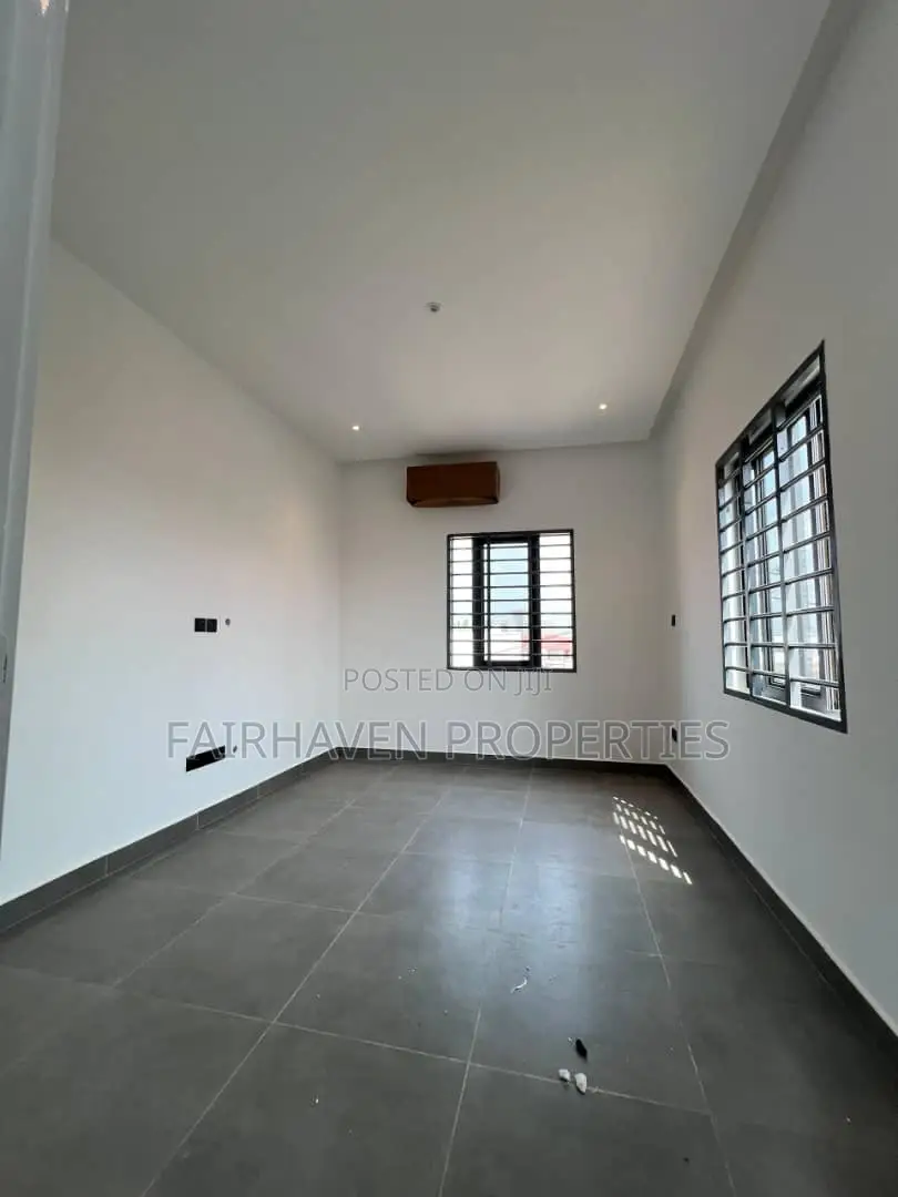 3bdrm House in Oyarifa for sale