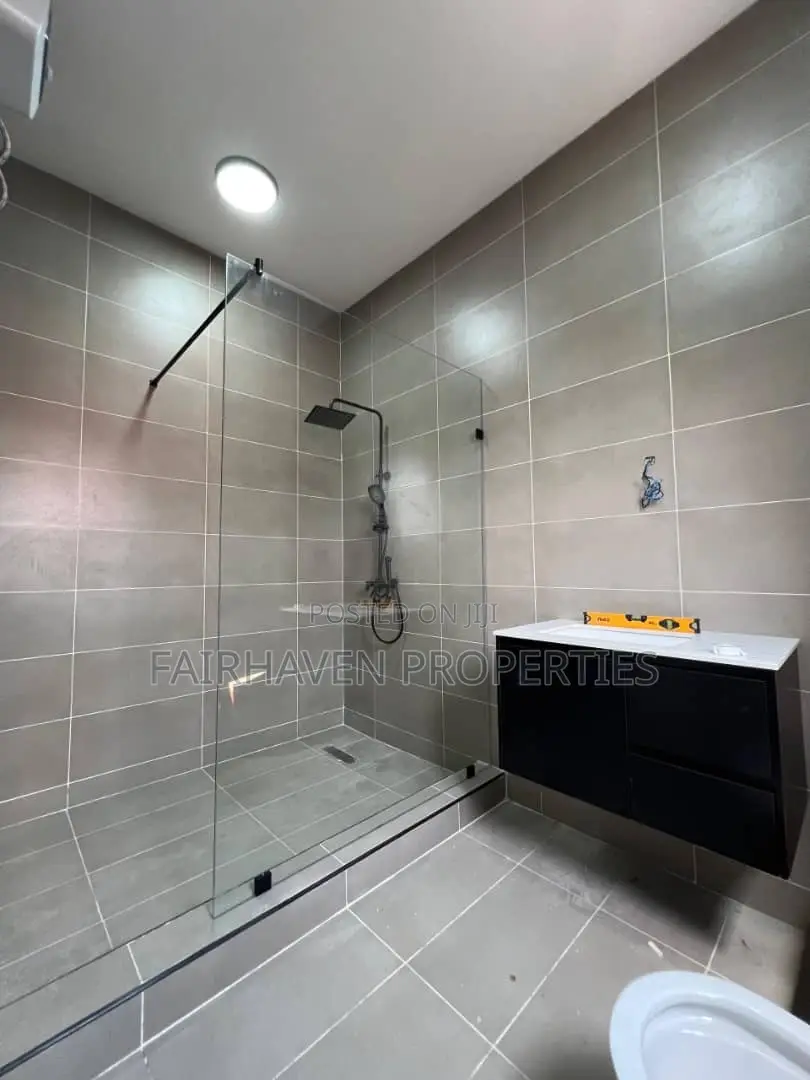 3bdrm House in Oyarifa for sale